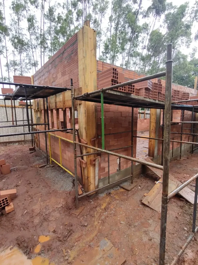 Obra da portaria do Santa Clara Eco Resort